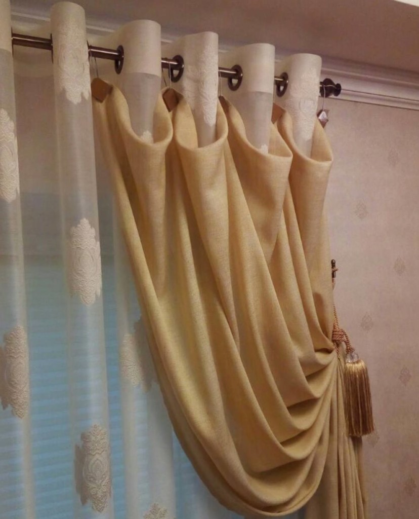 Fastgør gardiner og tyll på tommelfingrene